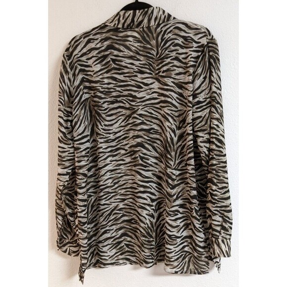 Women's COLDWATER CREEK Animal Print Long Sleeve Button-Up Blouse 1X - Picture 2 of 12